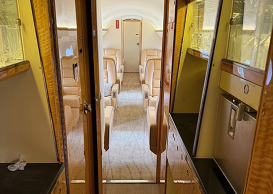 gulfstreatm g iv a interior2